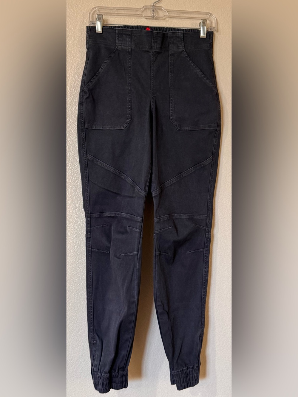 NWOT Spanx Stretch Twill Cargo Jogger Pants Washed Black Gray High Rise Sz S